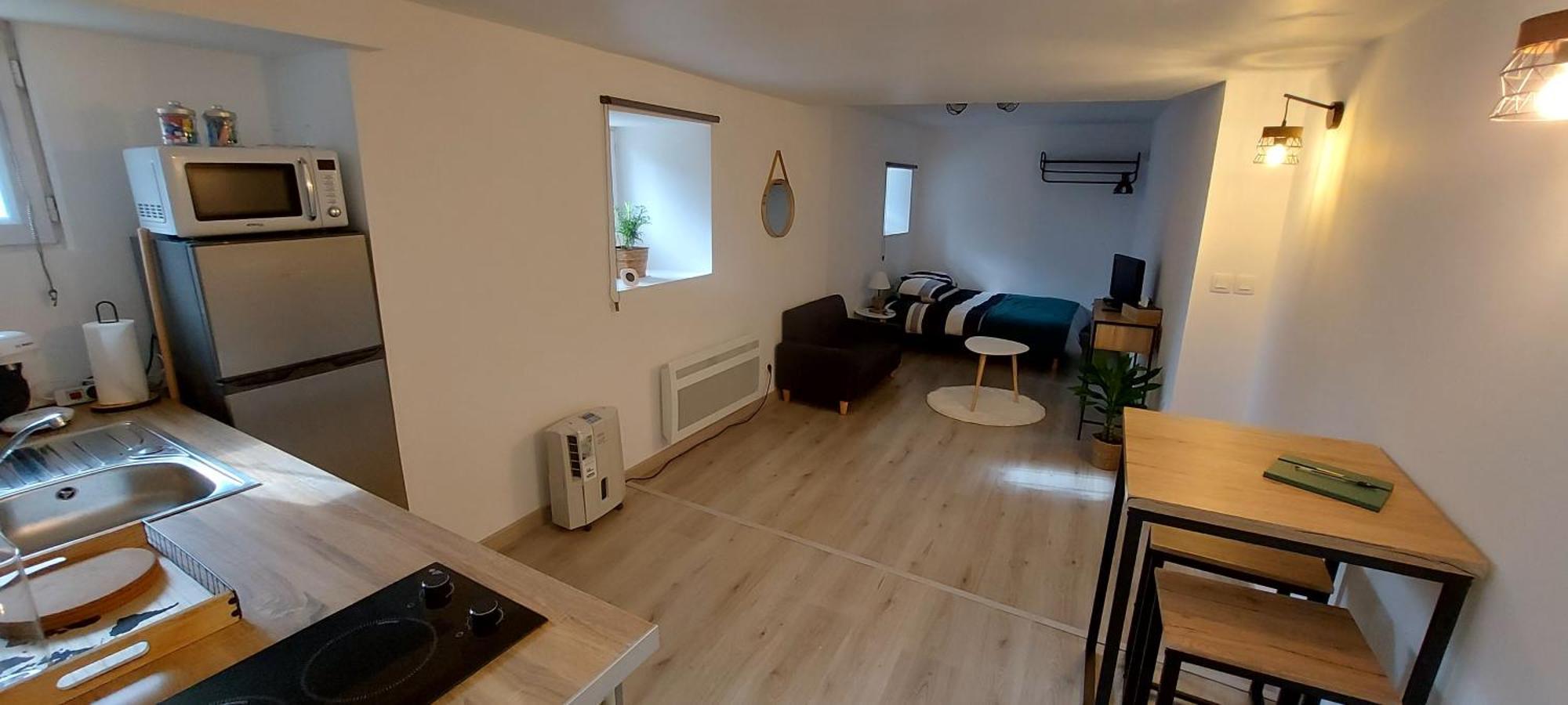 Chez Mathilde, Studio Sur Laval Laval  Buitenkant foto